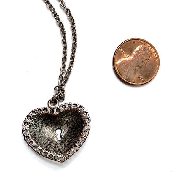 Rustic Sweet Heart Lock Pendant Necklace - Picture 3 of 4